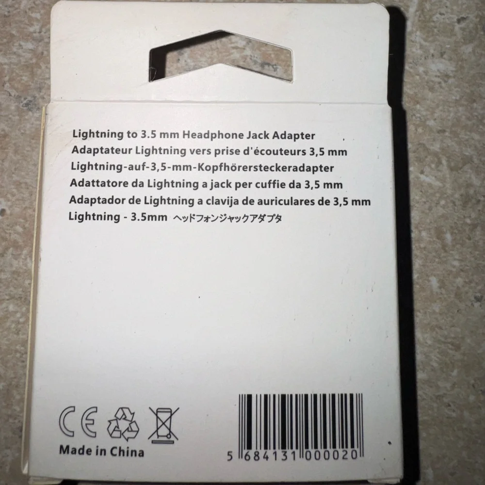 Lightning to Headphone Jack Adapter - White